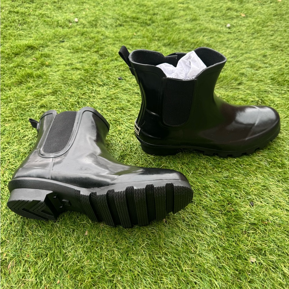 Clark’s Black Ankle Rain Boots - Picture 12 of 15
